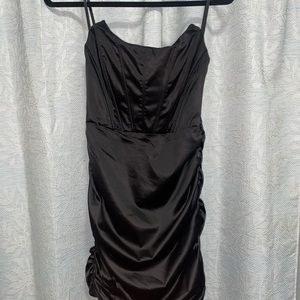 WINDSOR strapless black ribbed satin minidress (M)